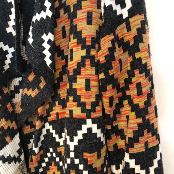 SOLD! Bass fall cardigan tribal / aztec / native / henna - Picture 4 of 8
